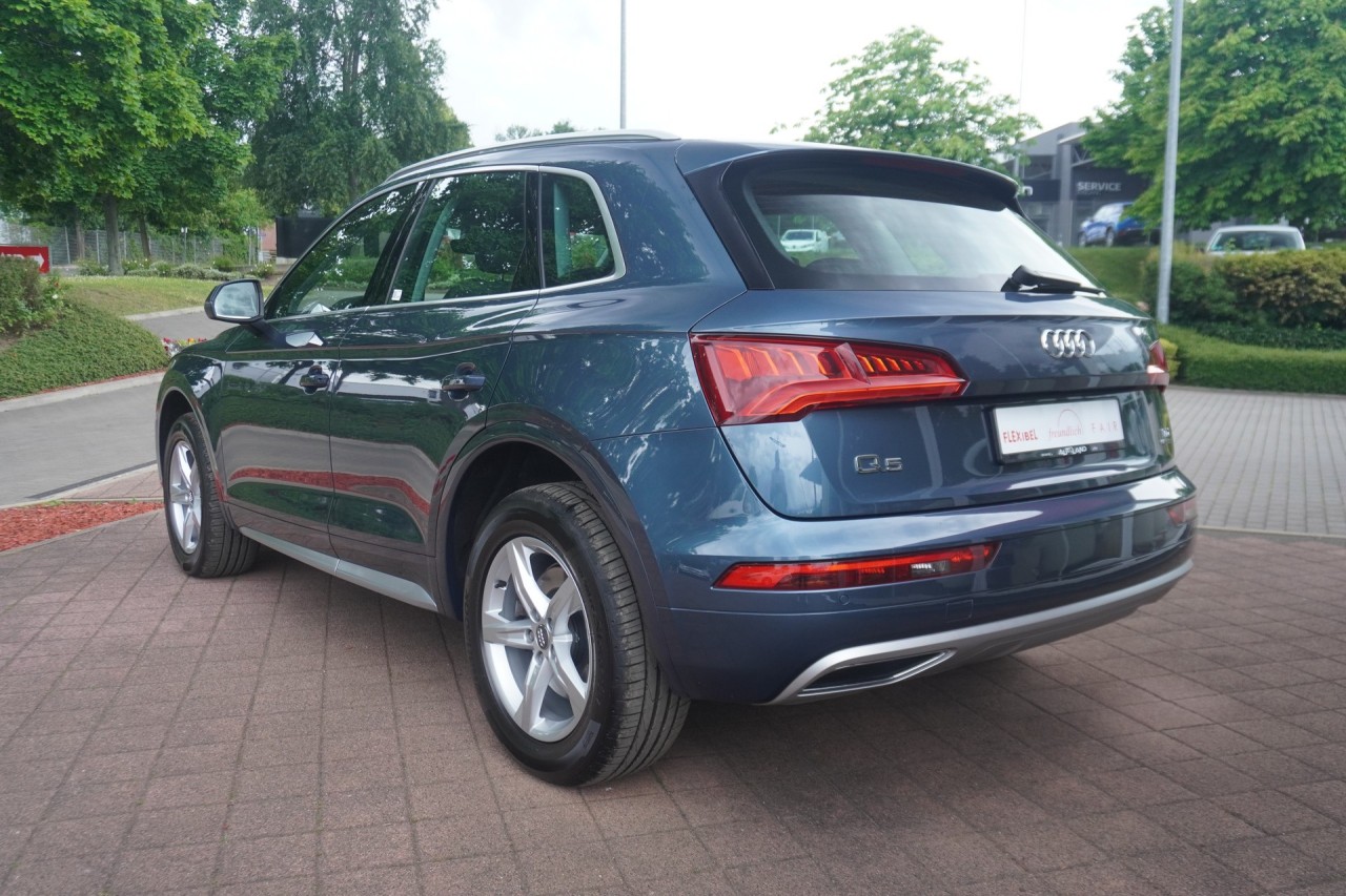Audi Q5 2.0 TDI sport quattro