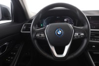 BMW 320 e Touring Advantage
