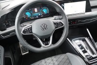 VW Golf VIII 1.5 eTSI R-Line