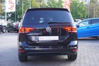 VW Touran 1.5 TSI DSG IQ.DRIVE