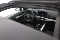 Audi A4 Avant 35 TFSI S line