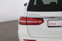 Mercedes-Benz E 300 E300 de T AMG Line 4Matic