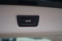 BMW 330 330e Advantage