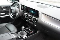 Mercedes-Benz B 150 B200 Standard