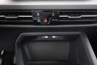 VW Golf VIII Variant 1.5 TSI Life