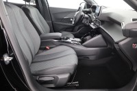 Peugeot 2008 1.2 Hybrid 136 Aut.