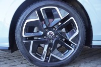 VW Golf VIII Variant 1.5 TSI R-Line