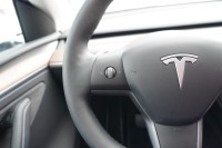 Tesla Model Y Basis RWD