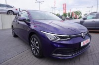 VW Golf VIII 1.5 eTSI DSG Active