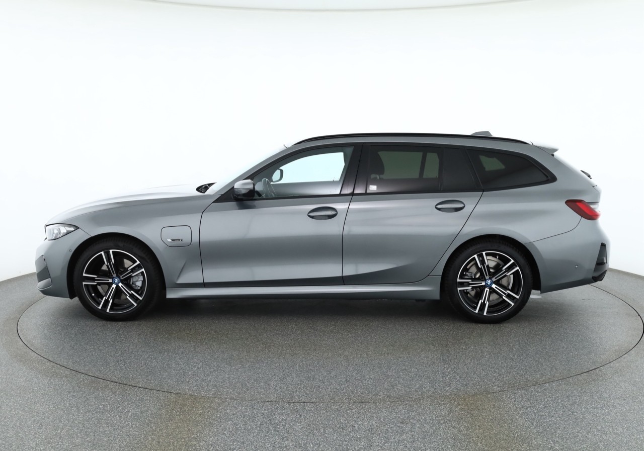 BMW 330 e Touring M Sport