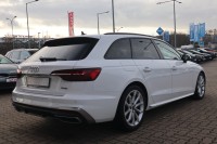 Audi A4 Quattro Avant 40 TDI quattro S line