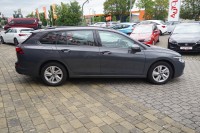 VW Golf VIII Variant 1.5 eTSI DSG Life