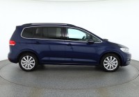 VW Touran 1.5 TSI DSG Highline