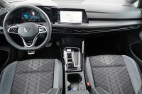 VW Golf VIII 1.5 eTSI R-Line