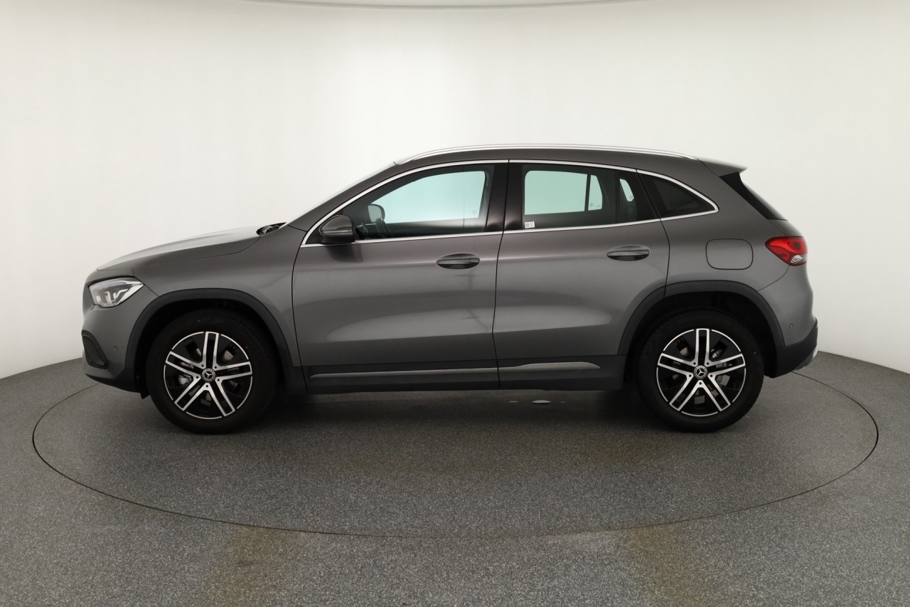 Mercedes-Benz GLA 200 Progressive