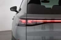 VW T-Roc R-Line 1.5 eTSI DSG n.Modell