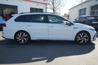 VW Golf VIII Variant R-Line eTSI