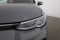 VW Golf VIII Variant 1.5 eTSI DSG Life