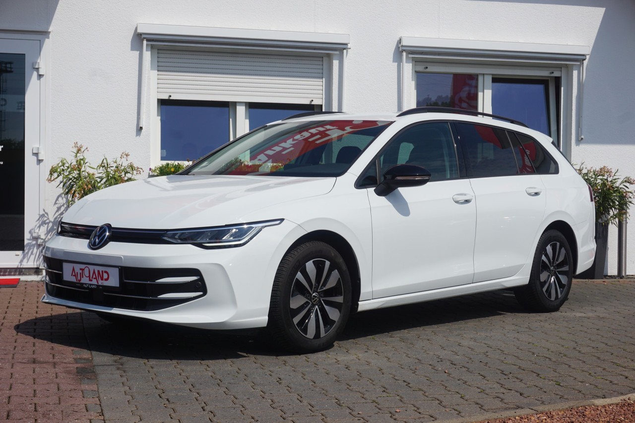 VW Golf VIII Variant 1.5 TSI Goal