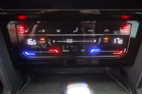 VW Passat Variant 2.0 TDI DSG 2x R-Line 4Matic