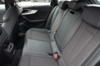 Audi A4 Avant 40 2.0 TDI S-Line