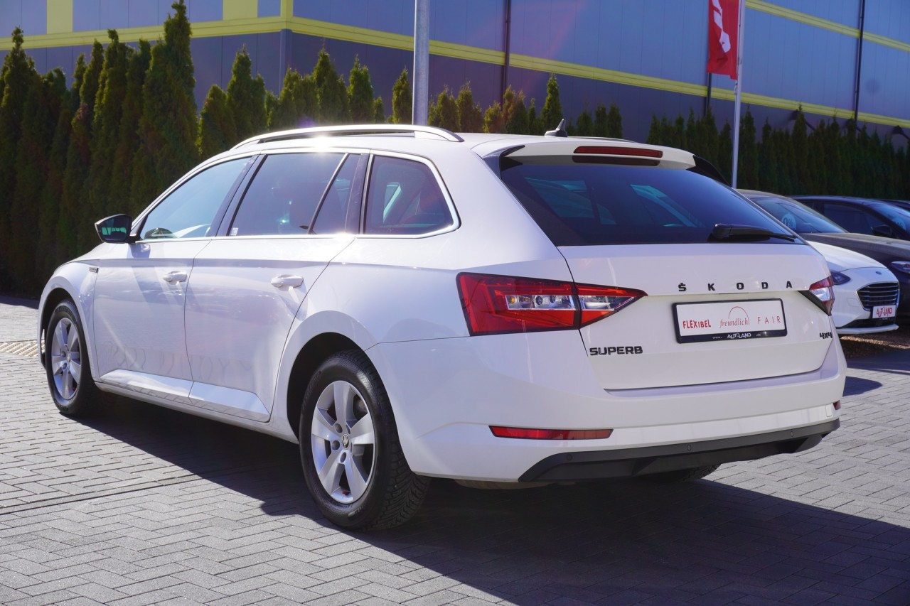 Skoda Superb Combi 2.0 TDI DSG