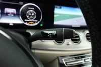 Mercedes-Benz E 220 220d T AMG Line