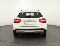 Mercedes-Benz GLA 200 7G-DCT Style