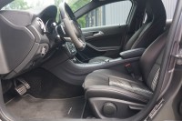 Mercedes-Benz A 200 A200d AMG-Line 4Matic