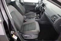 VW Golf VII Variant 1.5 TSI DSG Highline