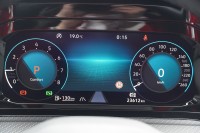 VW Golf Variant 1.5 eTSI R-Line