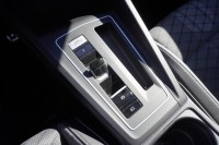 VW Golf VIII Variant eTSI DSG R-Line