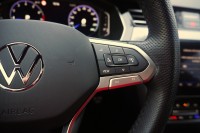 VW Passat Variant 2.0 TSI DSG R-Line