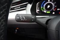 VW Passat Variant GTE