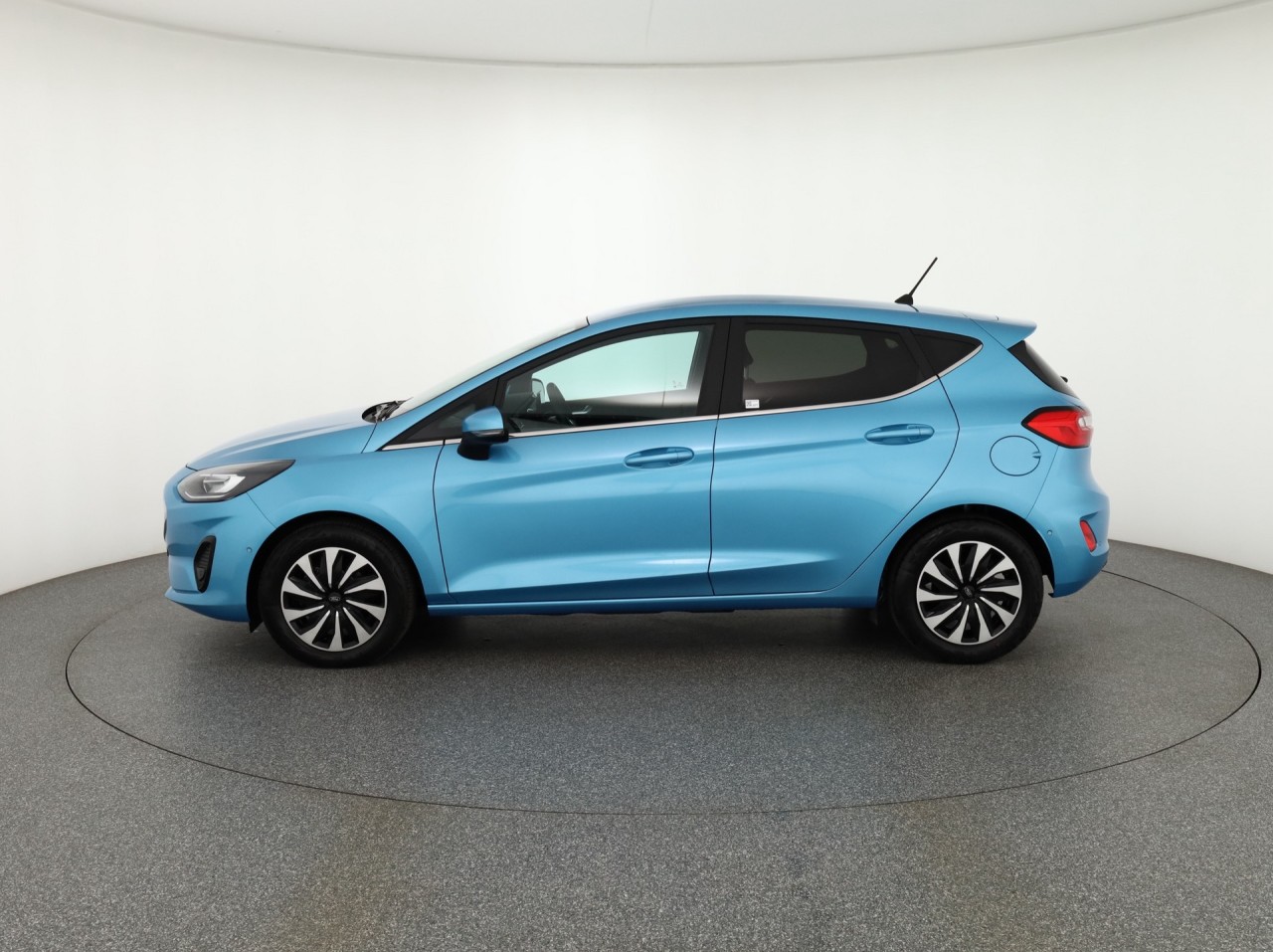 Ford Fiesta 1.0 EB Hybrid Titanium