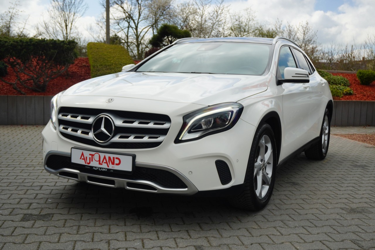 Mercedes-Benz GLA 180 7G-DCT Urban