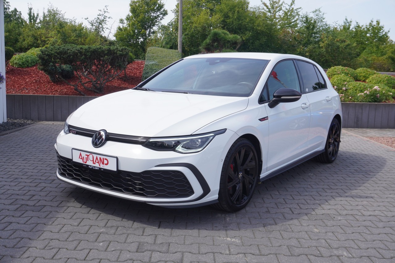 VW Golf VIII 2.0 GTI DSG