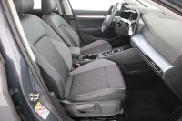 VW Golf VIII Variant 1.5 eTSI Goal
