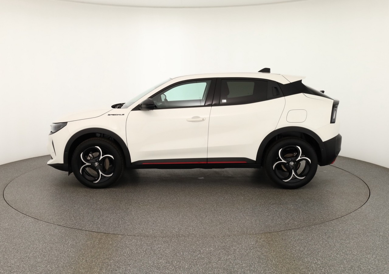 Alfa Romeo Junior Ibrida Speciale 1.2 VGT mHev