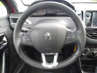 Peugeot 2008 1.2 PureTech Signature Aut.