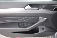 VW Passat Variant 2.0 TSI DSG R-Line