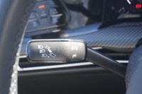 VW Golf VIII Variant 2.0 TSI DSG R-Line