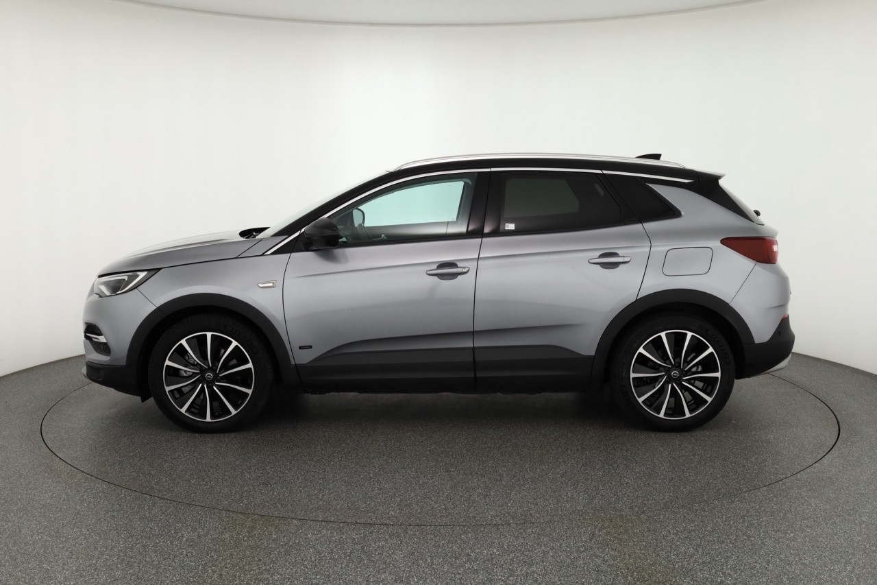 Opel Grandland X 1.6 T Hybrid Ultimate