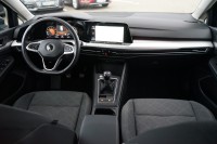 VW Golf VIII Variant 1.0 TSI Life