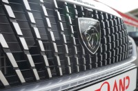 Peugeot 2008 1.2 Hybrid 145 Aut.