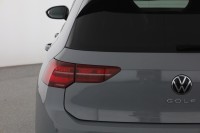 VW Golf VIII 1.5 TSI R-Line
