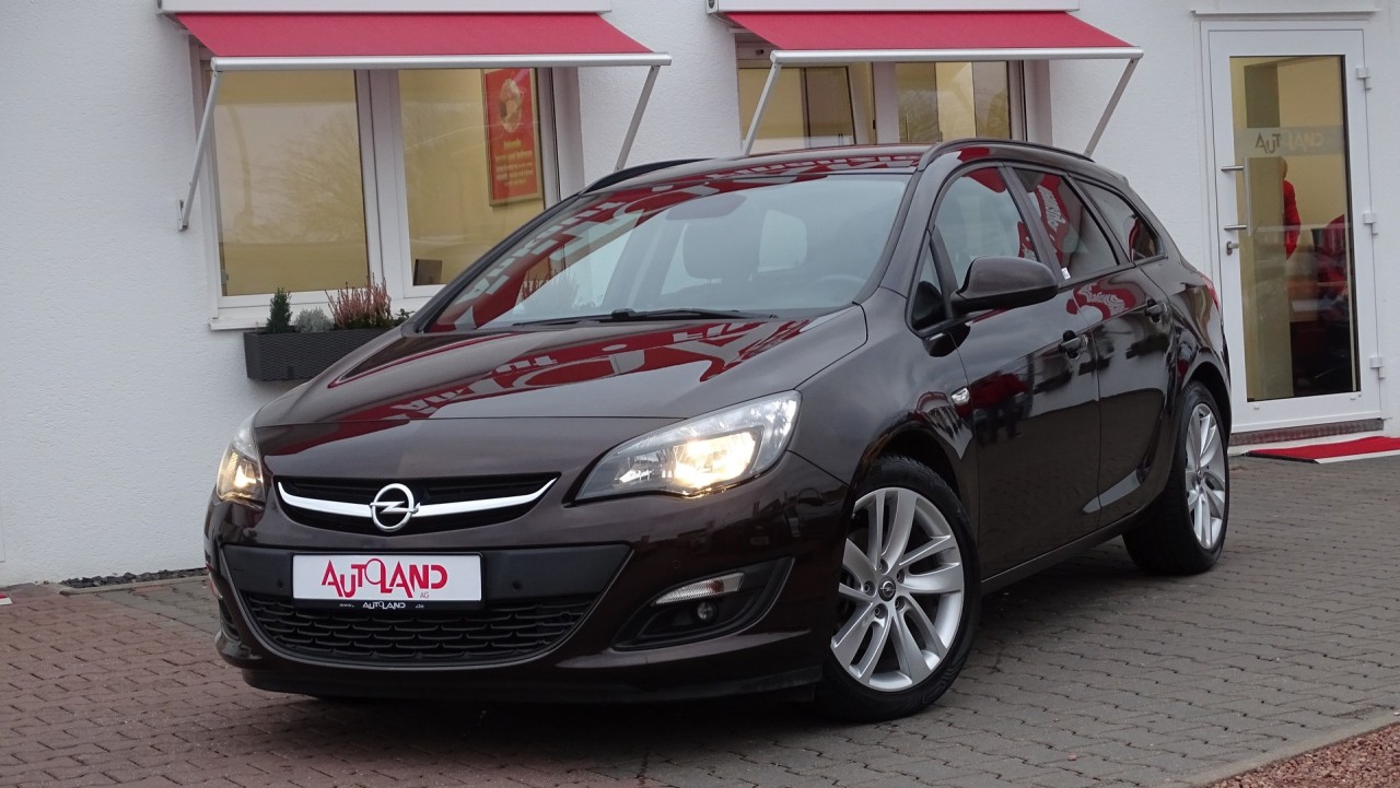 Opel Astra J Sportstourer 2.0 CDTI Style