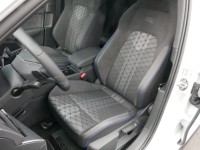VW Golf VIII Variant 1.5 eTSI R-Line DSG