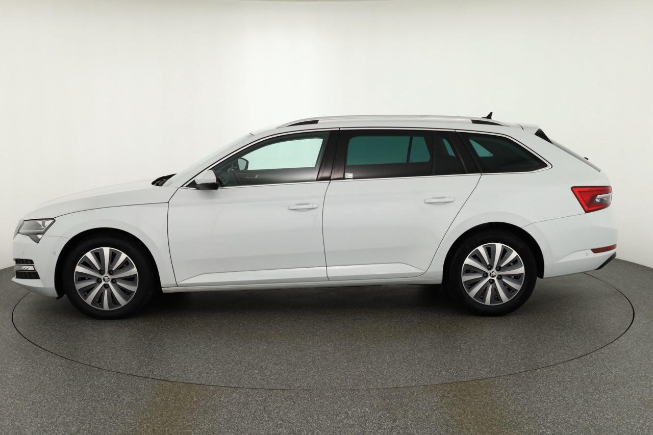 Skoda Superb Combi 2.0 TDI DSG Style