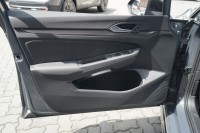 VW Golf VIII Variant 1.5 eTSI R-Line DSG